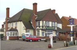 Fox and Hounds, Heacham - Photo Tony Foster