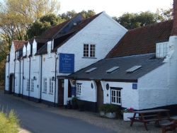 The Lifeboat Inn, Thornham - Photo Tony Foster