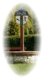 Picture of Holme Village Signpost