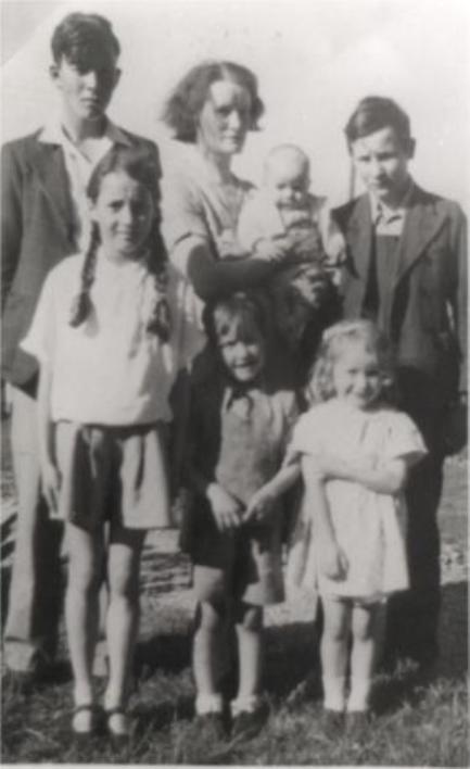 Arnold family group photo