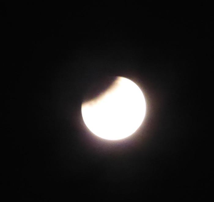 Supermoon lunar eclipse - the start