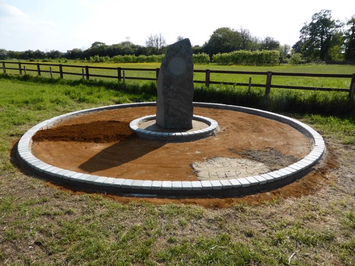 The outer circle of setts completed