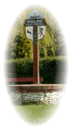Picture of Holme Village Signpost
