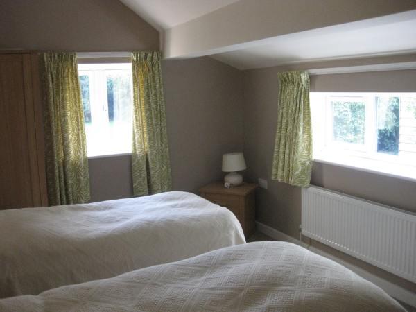 Emily Cottage - Bedroom