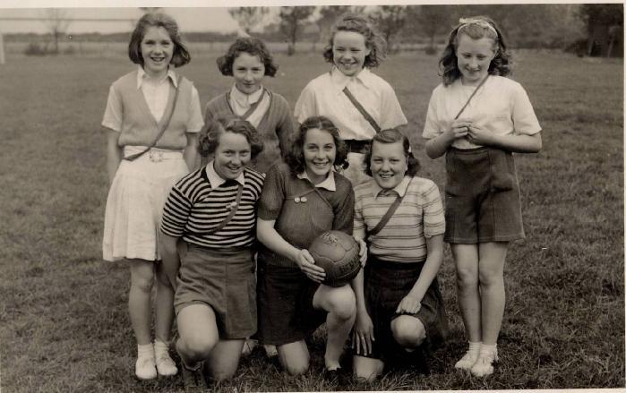 Holme School Netball 1949