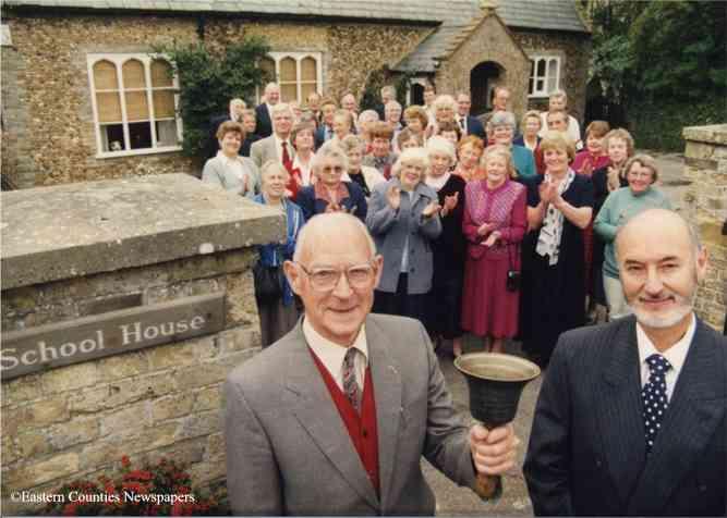 School reunion newspaper coverage